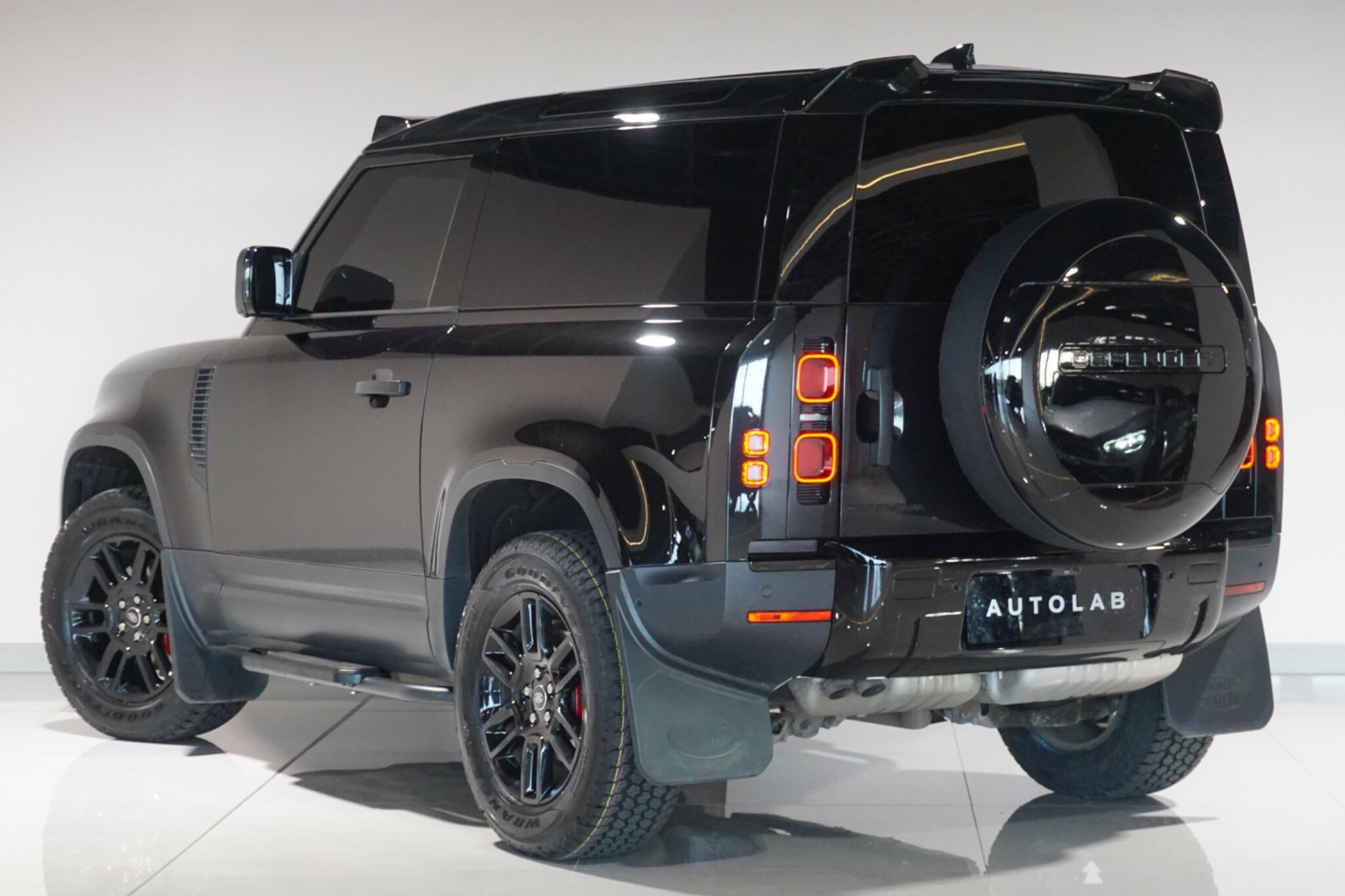 Land Rover Defender 90 3.0 D250 MHEV Hard Top SUV 3dr Diesel Auto 4WD SWB Euro 6 (s/s) (250 ps)